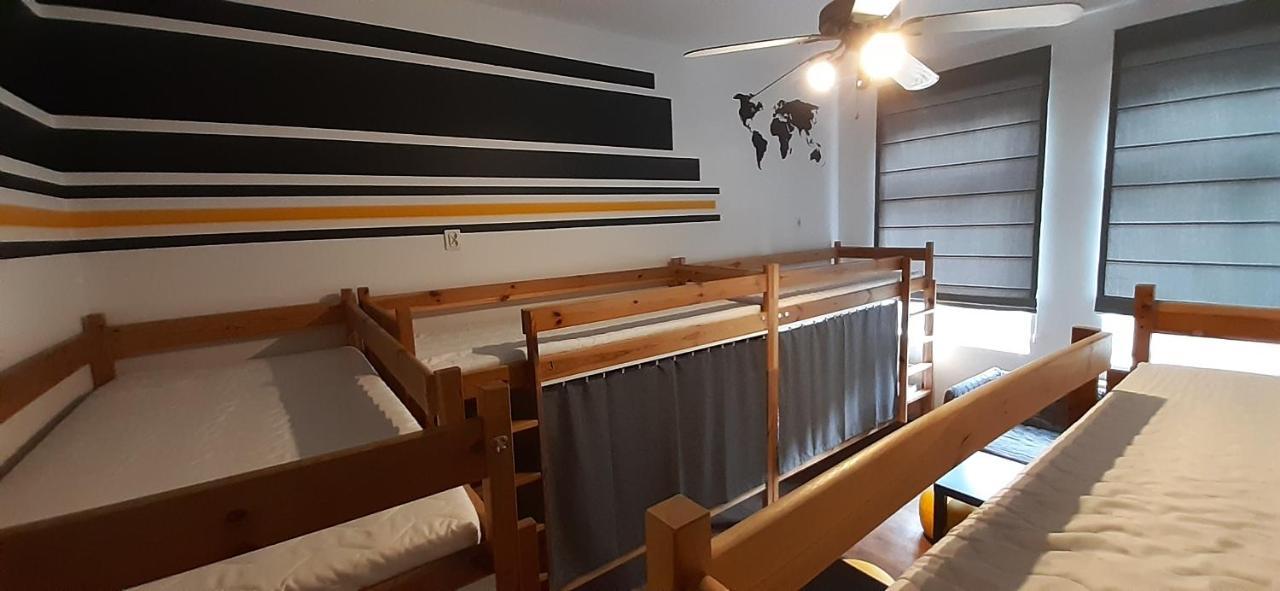 Krakow Chilli Hostel Экстерьер фото
