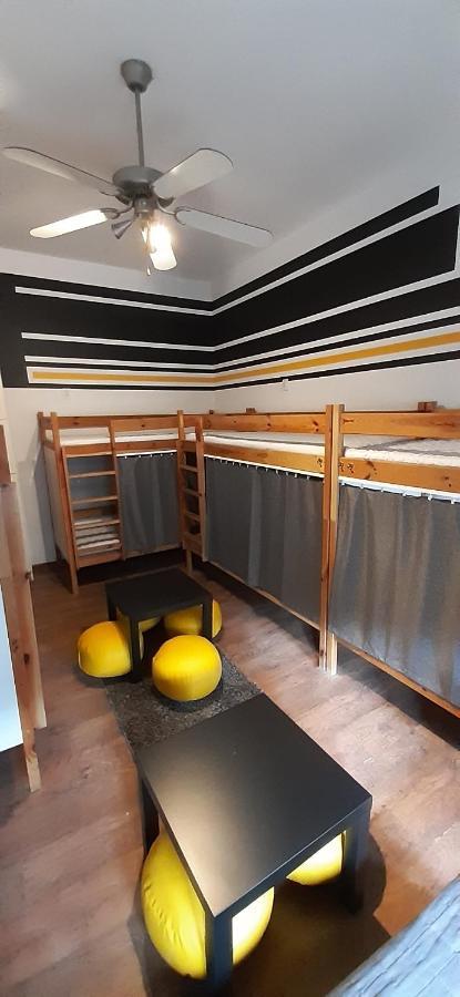 Krakow Chilli Hostel Экстерьер фото