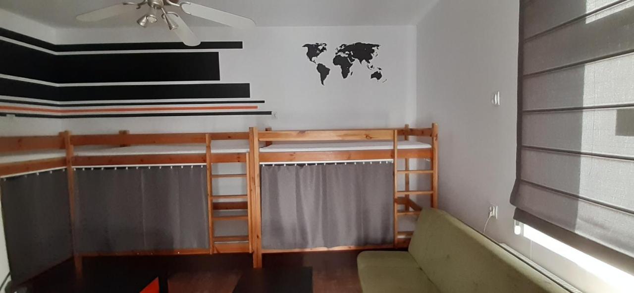 Krakow Chilli Hostel Экстерьер фото
