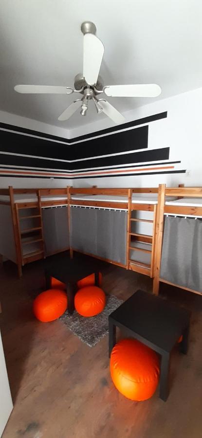 Krakow Chilli Hostel Экстерьер фото