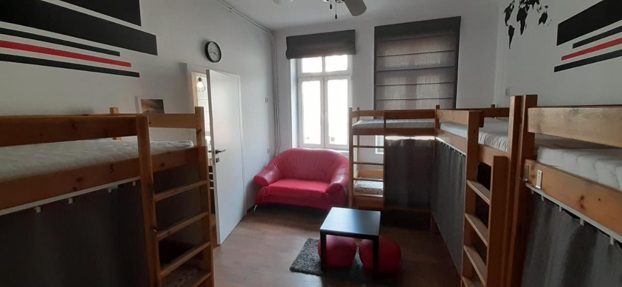 Krakow Chilli Hostel Экстерьер фото